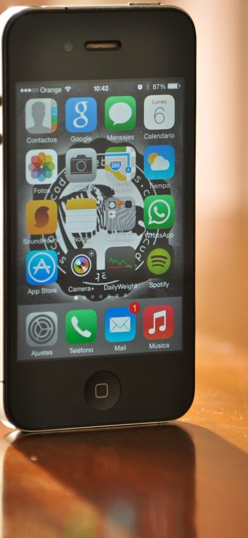 43989小游戏 App 首页截图，竖屏手机展示小游戏推荐卡片与分类标签，青绿色顶栏，白底卡片干净